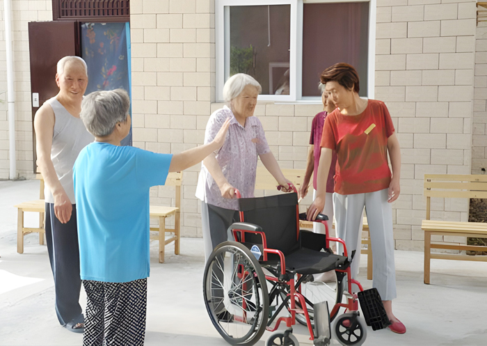 老人平日生活活动