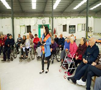 洛龙区质量检测局前来慰问展示