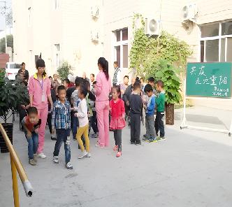 馨雨幼儿园与我院共庆重阳节